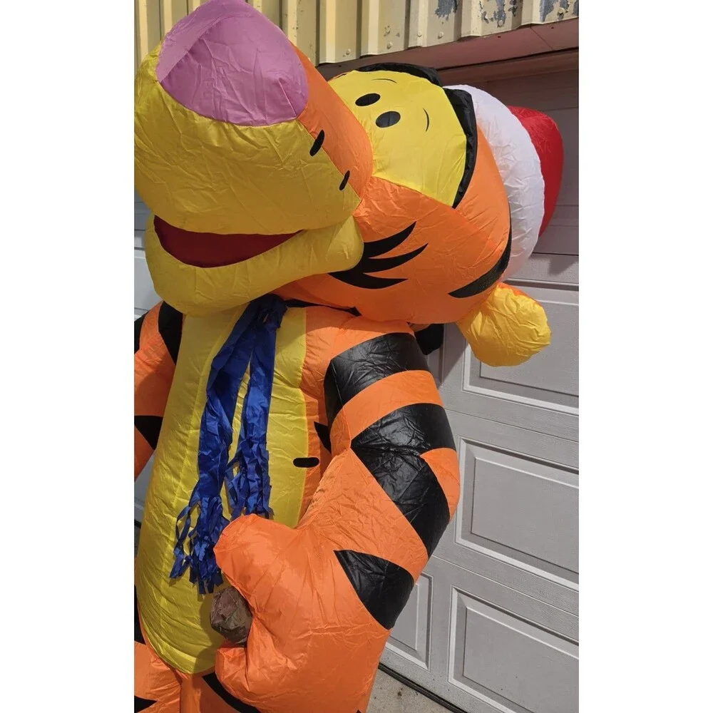 Gemmy Airblown Inflatable Skiing Tigger w/ Santa Hat9ft. With Stakes & Tie Downs